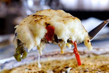 Lezzetli Asya yemeklerinin yakın görüntüsü