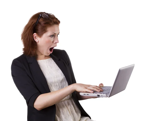 Zaskoczony, kobieta z laptopa — Zdjęcie stockowe