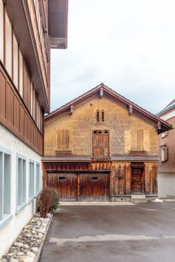 Renkli binalar ve Appenzell şehrinin detayları