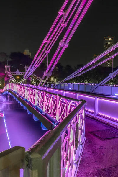 Antiguo Puente Iluminado Sobre Río Singapur Por Noche — Foto de Stock