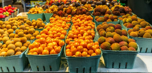 Frutas Exóticas Lichia Mangostão Rambutão Mercado Dos Agricultores Vancouver — Fotografia de Stock