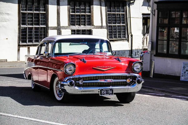 Chevrolet rojo coche — Foto de Stock