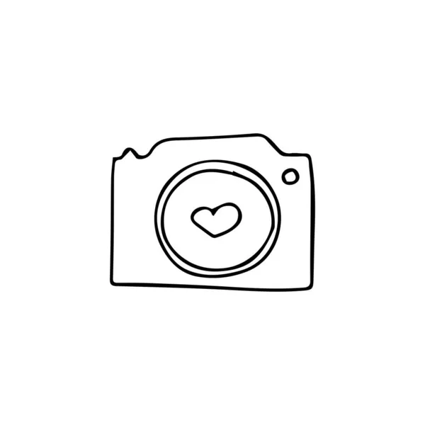 Ilustración vectorial en estilo doodle. Icono de cámara fotográfica con corazón — Archivo Imágenes Vectoriales