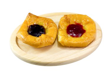 Beyaz arka planda Danimarka pastası