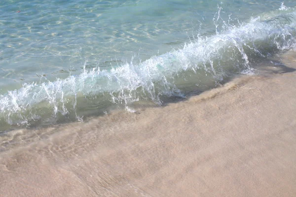 Пляжные волны — стоковое фото