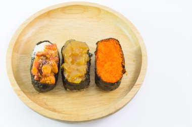 bir suşi rulo tatlı
