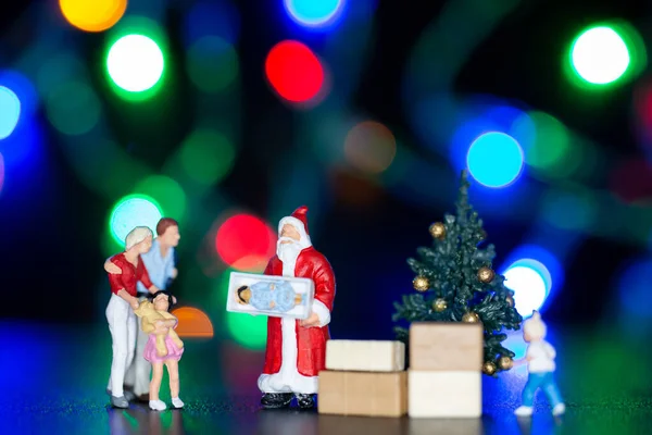 Miniature People Santa Claus Delivery Gift Box Kids Christmas Happy — Stock Photo, Image