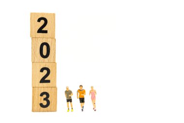 Block 'ta 2023 Numaralı Minyatür İnsanlar Koşucusu, Mutlu Yıllar Konsepti