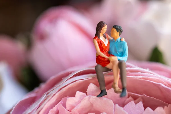 Miniature People Young Girl Sitting Her Boy Lap Affectionate Couple — Photo