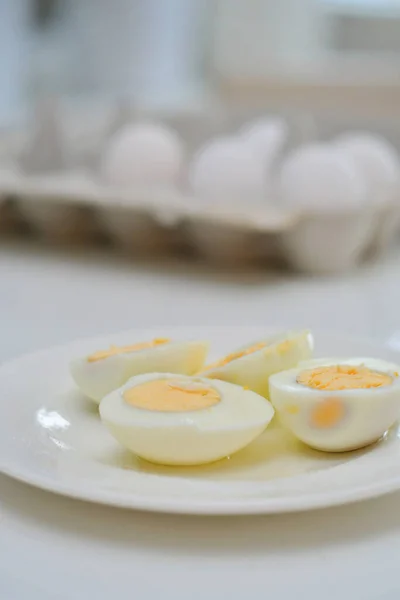 Ovos Cozidos Uma Mesa Cozinha Café Manhã Saudável Dieta Rica — Fotografia de Stock