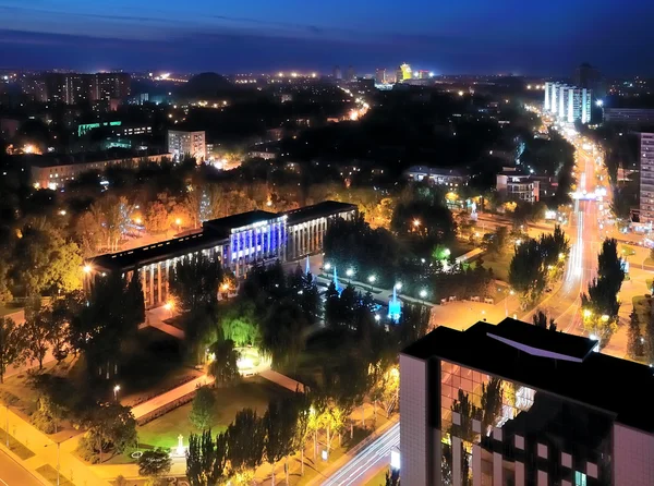 Νυχτερινή άποψη της πόλης, Ντόνετσκ — Φωτογραφία Αρχείου