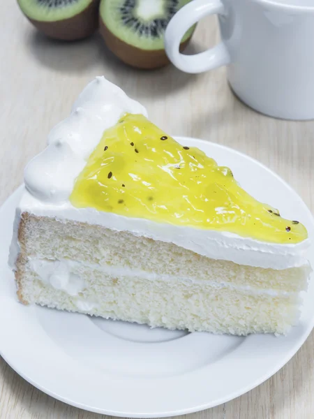 Kiwi cake — Stock Photo, Image