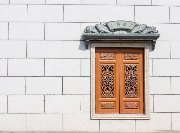 Chinese Traditional wood carvings window. — Stock Photo, Image