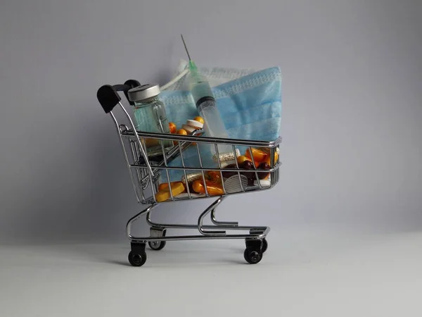 Shopping Cart Variety Medicine Syringe Mask — Stock Photo, Image