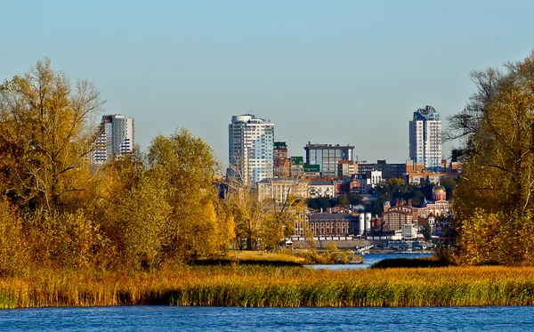 Samara vom anderen Ufer der Wolga. — Stockfoto