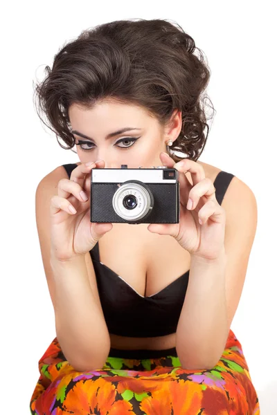 Sexig kvinna med kamera — Stockfoto