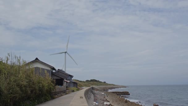 鳥取県日本海に近い風力発電機 — ストック動画