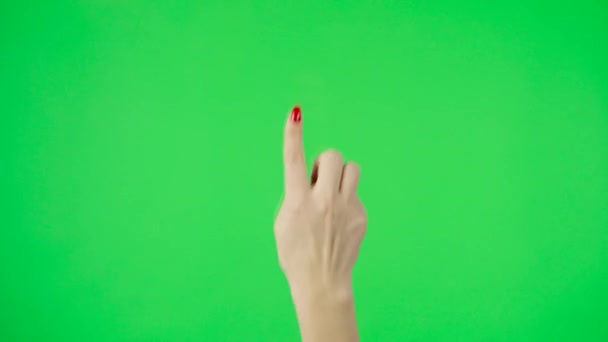 装扮装束。女性的手触摸，点击，点击，滑动，拖动，放大，放大和刷在彩色键绿色屏幕背景。使用智能手机、平板电脑或触摸屏。靠近点. — 图库视频影像