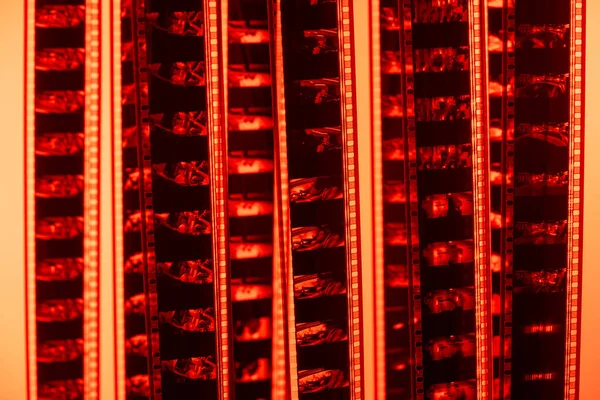 Vintage Strip Film Lampu Merah Lembut Analog Strip Lama Film — Stok Foto