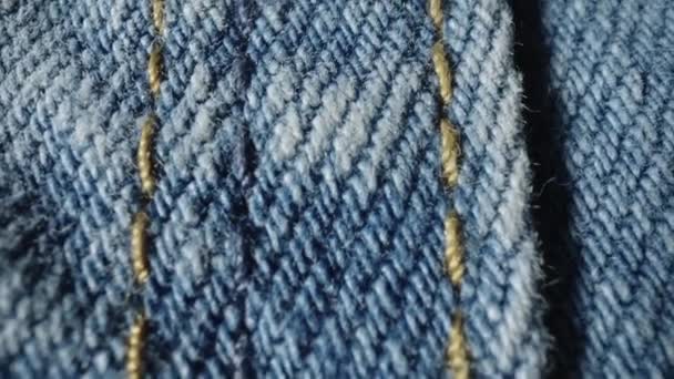 Macro Shot Van Blauw Denim Jeans Materiaal Structuur Van Het — Stockvideo