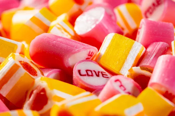 Bunch Pink Inscription Love Yellow Striped Caramel Candies Mix Colorful — Photo