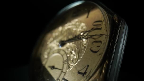 Golden Vintage Pocket Watch Running Second Hour Minute Hands Timelapse — 图库视频影像