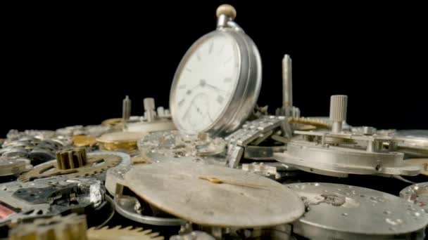 Gray Vintage Pocket Watch Dial Pile Clockwork Parts Old Clock — 图库视频影像