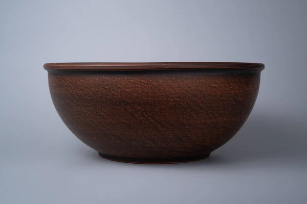 Empty Earthen Deep Bowl Grey Background Brown Handicraft Ramekin Empty — Stock Fotó