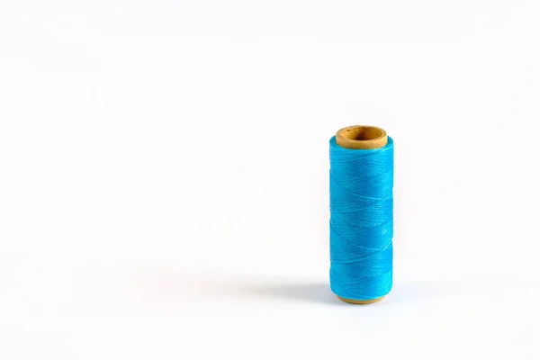 Coil Cyan Thread Spool Colored Threads White Background Waxed Sewing — Stock Photo, Image