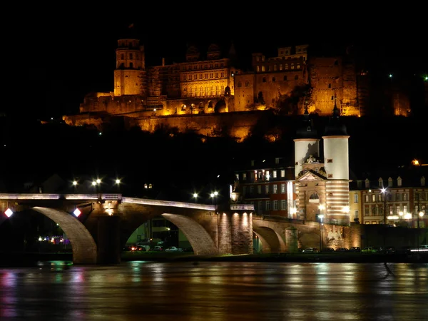 Castillo de Heidelberg y Puente Viejo — Foto de Stock