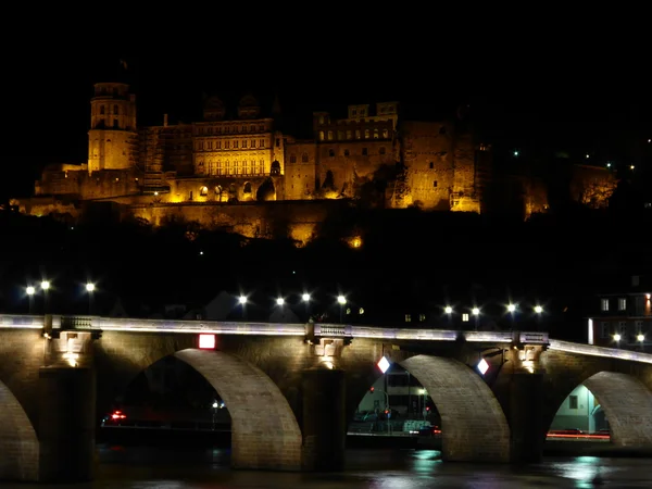 Heidelbergs slott och gamla bron — Stockfoto
