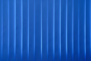 Mavi güneşlik perdeler