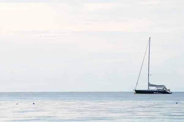 アンダマン海にヨット — ストック写真