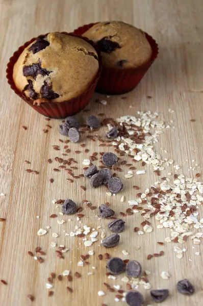 Zelfgemaakte Muffins Met Haver Zaden Houten Tafel — Stockfoto