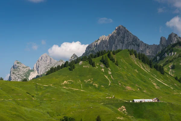 Algunos picos de montaña en el Tirol — Foto de Stock