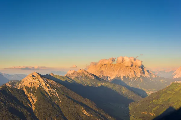 Clouds on mountain wetterstein — Stock Photo, Image