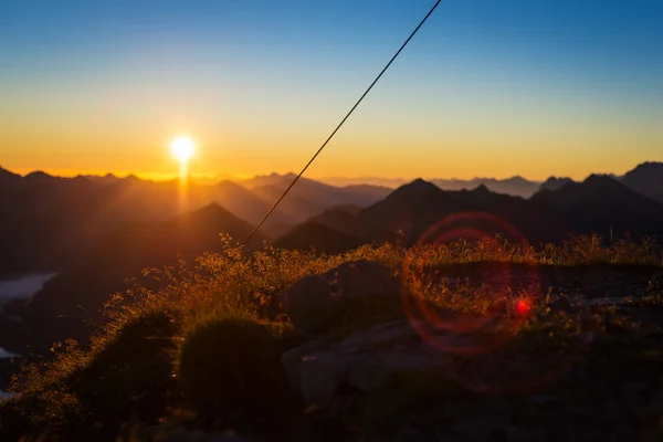 Amanecer idílico en las montañas del Tirol —  Fotos de Stock