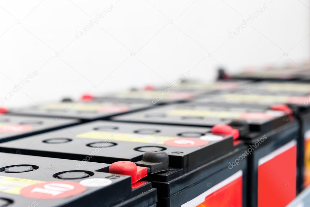 Serial attached batteries for uninterruptible power supply