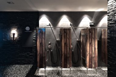 Modern duş optik ahşap plexi cam bölme ile Yüzme havuzunda