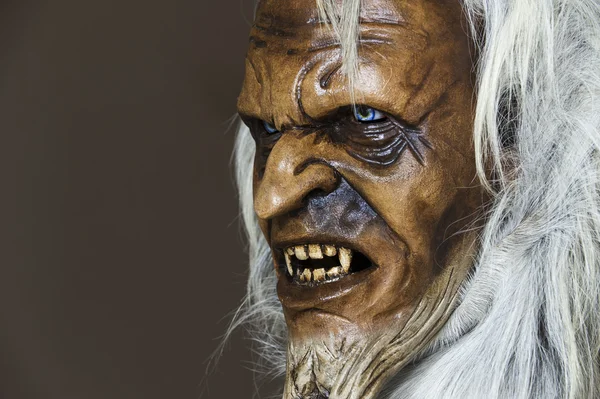 satanist tahta maske arkadaşı Avusturya Aziz Nikolaos