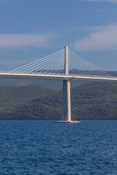 Schöne Brücke Über Das Meer Zur Halbinsel Peljesac Kroatien Gibt — Stockfoto