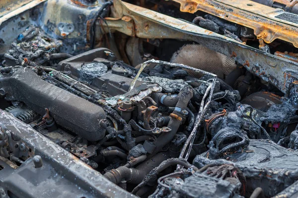 Viejo Coche Oxidado Que Quemó Coche Quemado Está Lado Carretera —  Fotos de Stock