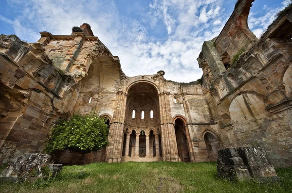 manastır kalıntıları