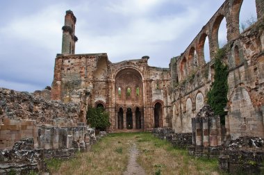 manastır kalıntıları