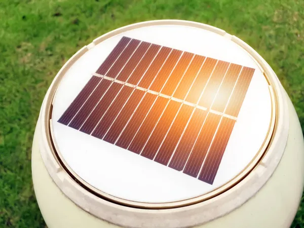 Mini Painel Solar Para Armazenar Usar Energia Sol Torno Parque — Fotografia de Stock