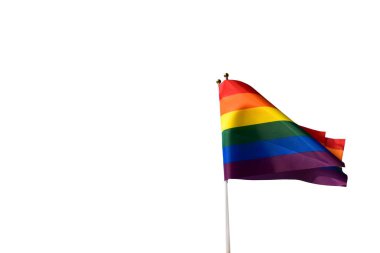 Kesme yolları olan izole gökkuşağı bayrakları.