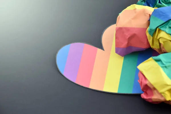 Carta Colorata Arcobaleno Ritagliata Forma Cuore Concetto Lgbtq Celebrazione Della — Foto Stock