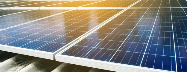 Panel Fotovoltaico Nueva Tecnología Para Almacenar Utilizar Poder Naturaleza Con —  Fotos de Stock