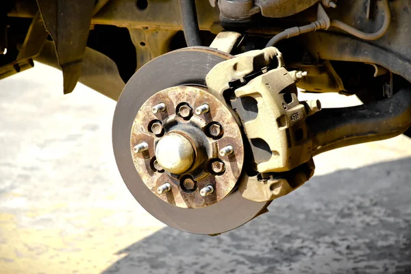 Closeup View Rusty Truck Rear Wheel Hub Garage Soft Selective — Foto Stock