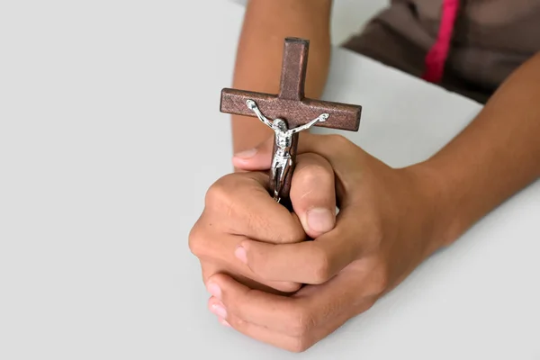 Cruz Madera Con Una Estatua Jesús Crucificado Por Brazo Sosteniendo — Foto de Stock